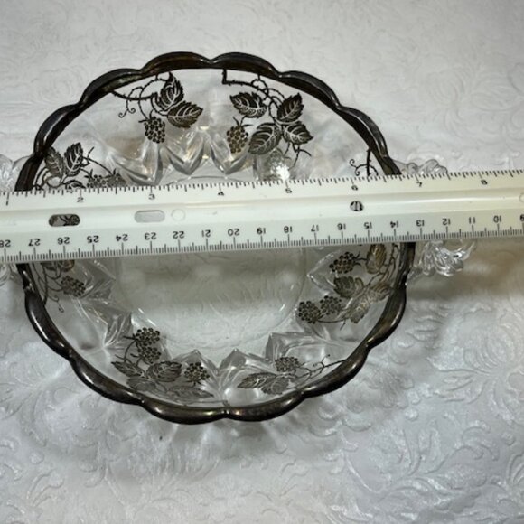 VTG Etched Glass Candy/Serving Dish w/Sterling Overlay Scroll Handles 6" Wide - Picture 11 of 13